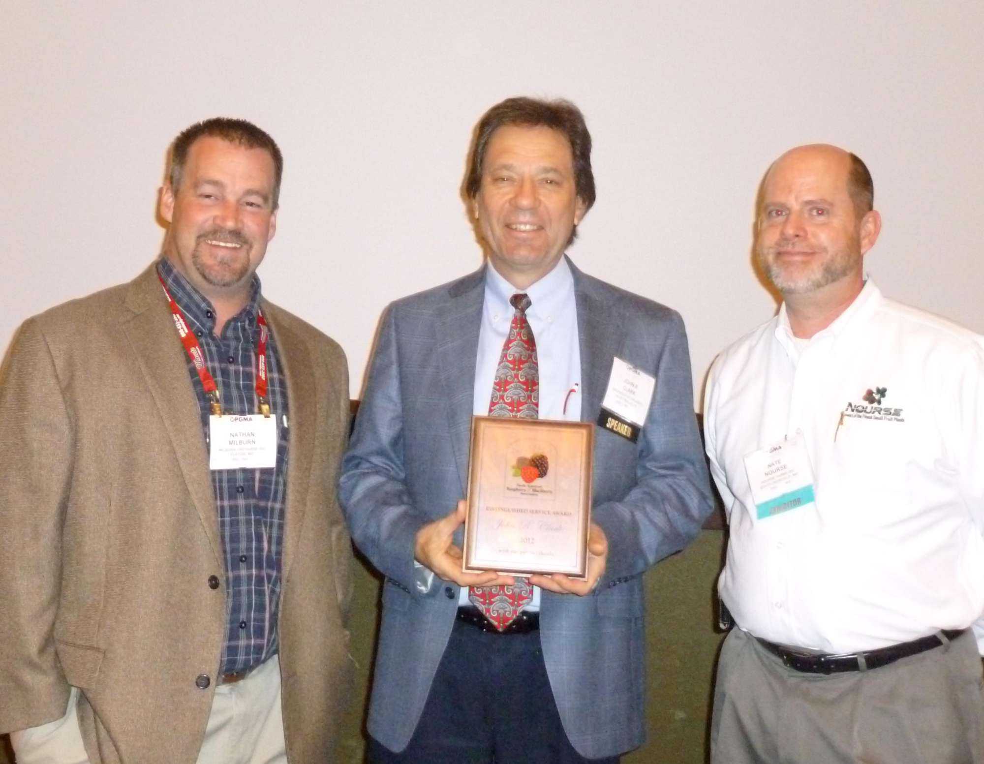 Blackberry Breeder Receives Distinguished Service Award