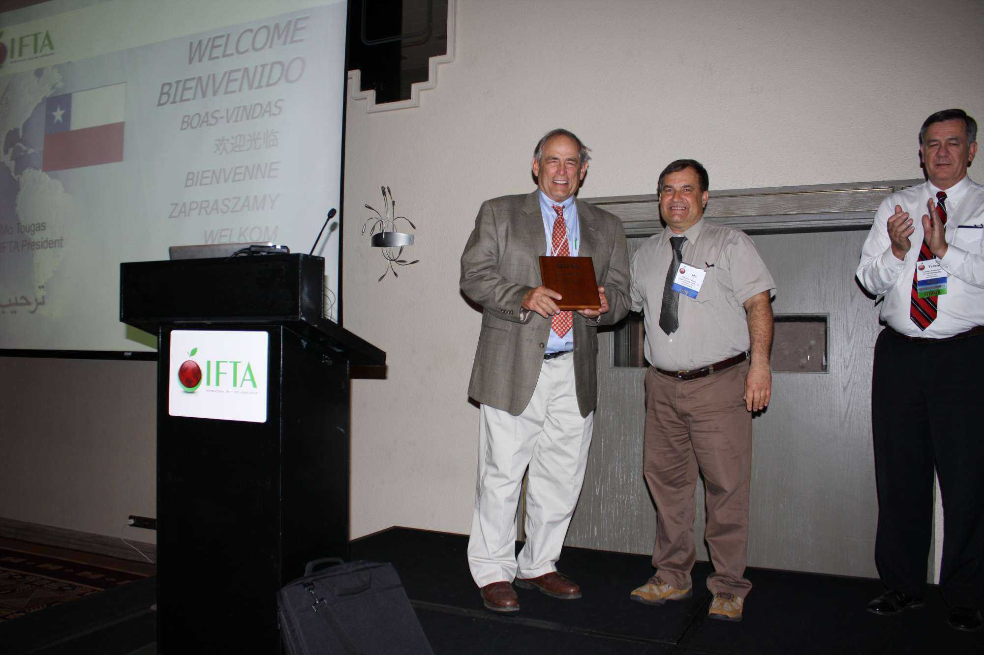 2012 IFTA Conference: Lessons in Export, Harvest Timing, And Packout Efficiency