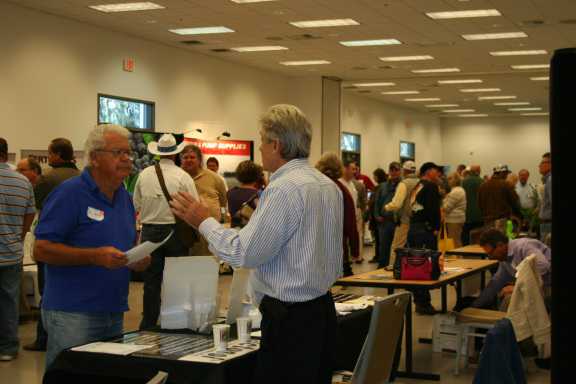 Florida Blueberry Growers Seek To Build Buzz