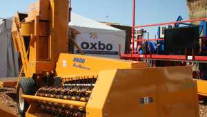 Virtual Tour Of Oxbo Pixall BH100 Bean Harvester
