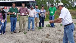 Florida Farmers Show Regulators The Ropes