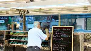 Food Trucks Incorporate Local Produce Into Offerings