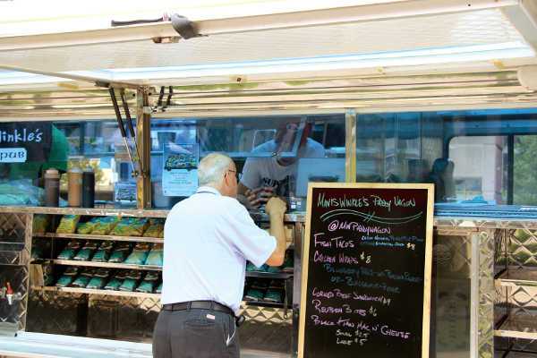 Food Trucks Incorporate Local Produce Into Offerings