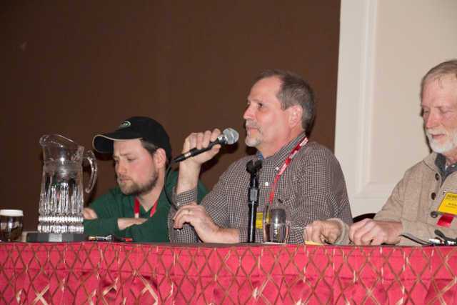 Growers Talk Farm Transition During Panel Discussion