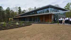 Bayer North American Bee Care Center Opens For Research