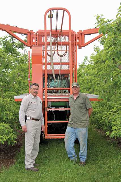 New York Apple Grower And Machine Designer Collaborate On Custom Orchard Equipment