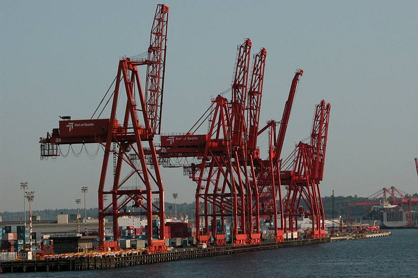 ‘Containergeddon’ at Ports Cost California Farmers $2.1 Billion