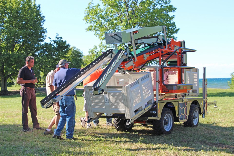 Mother Nature's Fury The Focus Of Annual Fruit Tour - Growing Produce