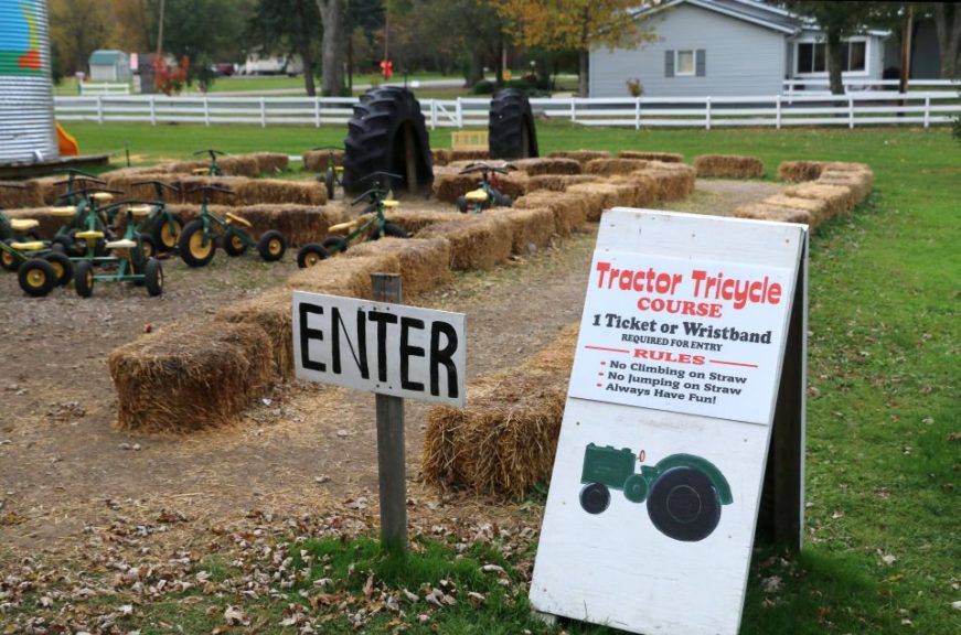 The tractor tricycle course