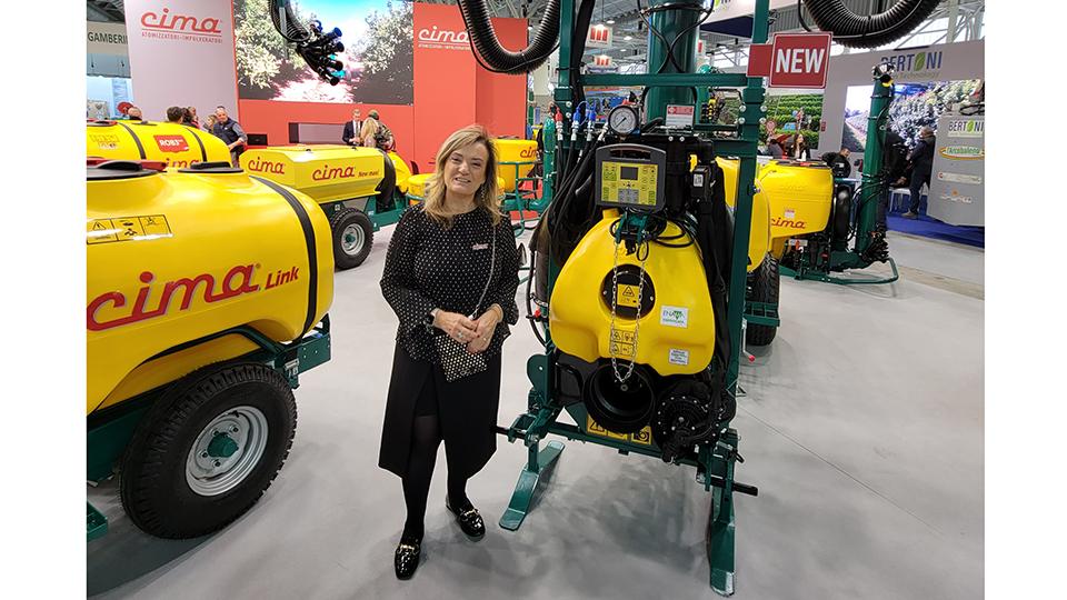 Spotlight Shines Bright in Italy on the Latest Vineyard Equipment - Vimarsana News