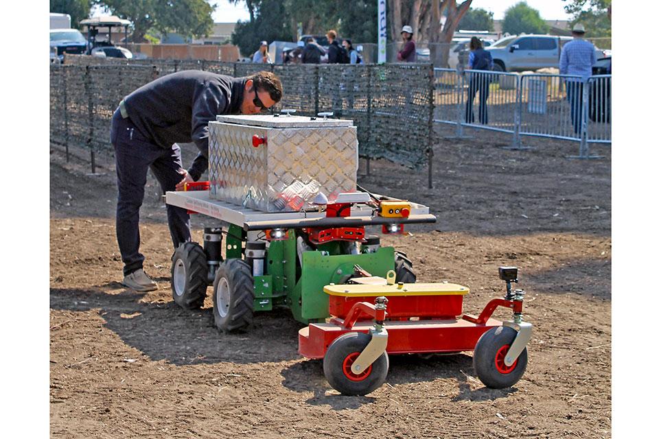 Agricultural Robotics Market Poised To Kick Growth Into High Gear - Vimarsana News